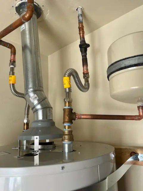 Water heater installation and plumbing repair in Bellaire